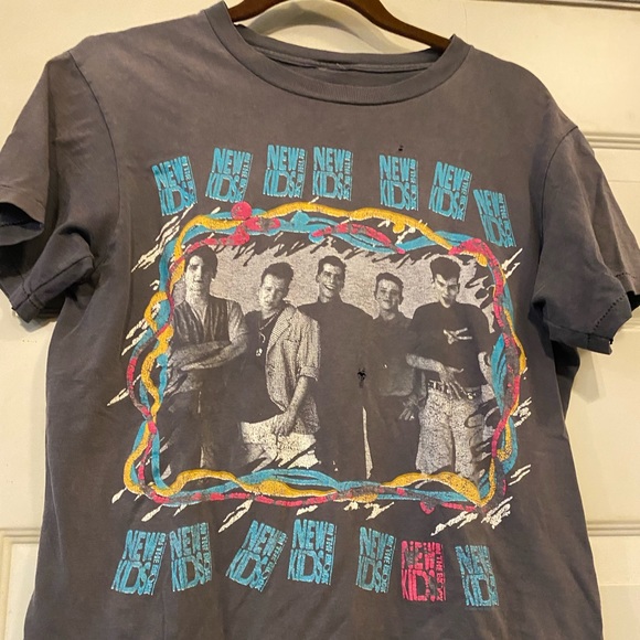 RARE Vintage 80’s New Kids on the Block Band Tee - Picture 2 of 4